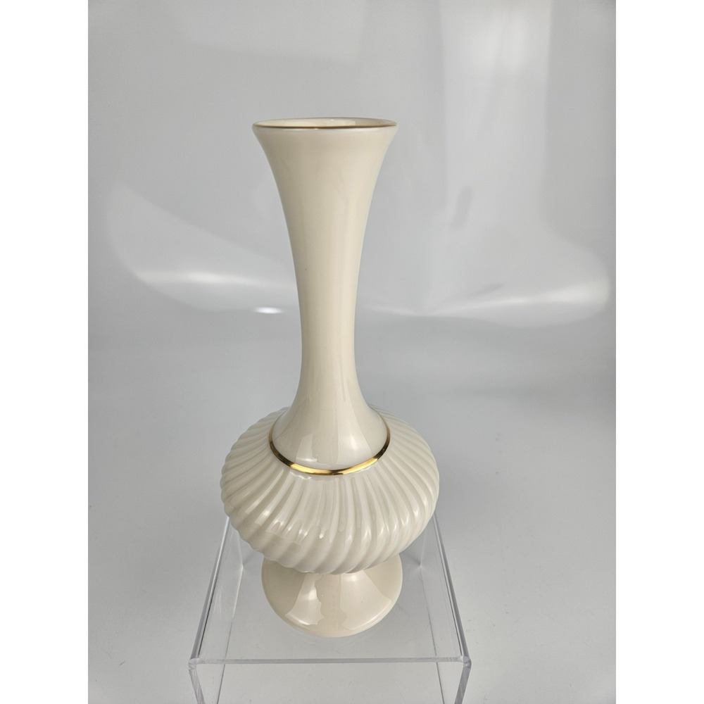 Lenox Ivory China Bud Vase Gold Trim Ribbed Pedestal Made‎ in USA